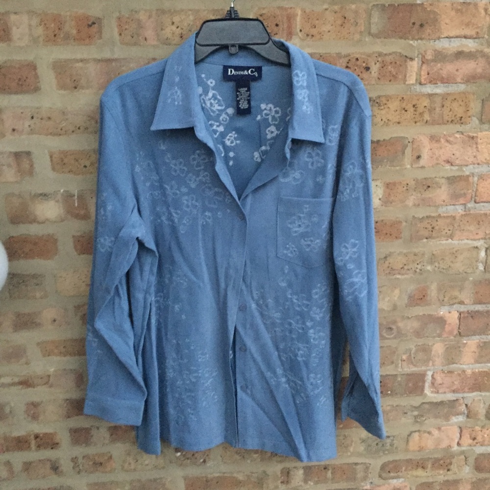 NWOT DENIM & CO LONG SLEEVE SIZE LARGE